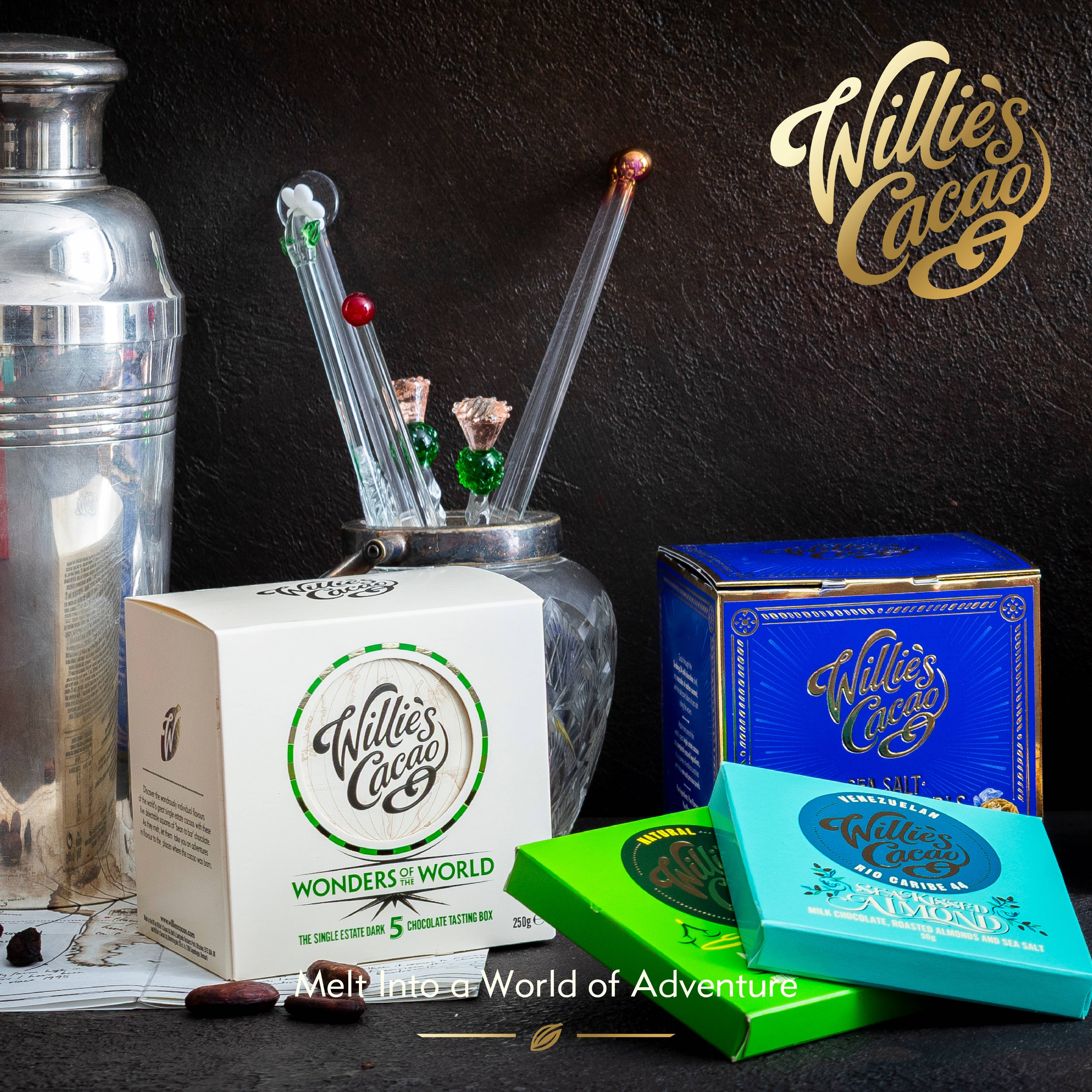 Almendra. Dark chocolate with almonds. Vegan. 50g bar