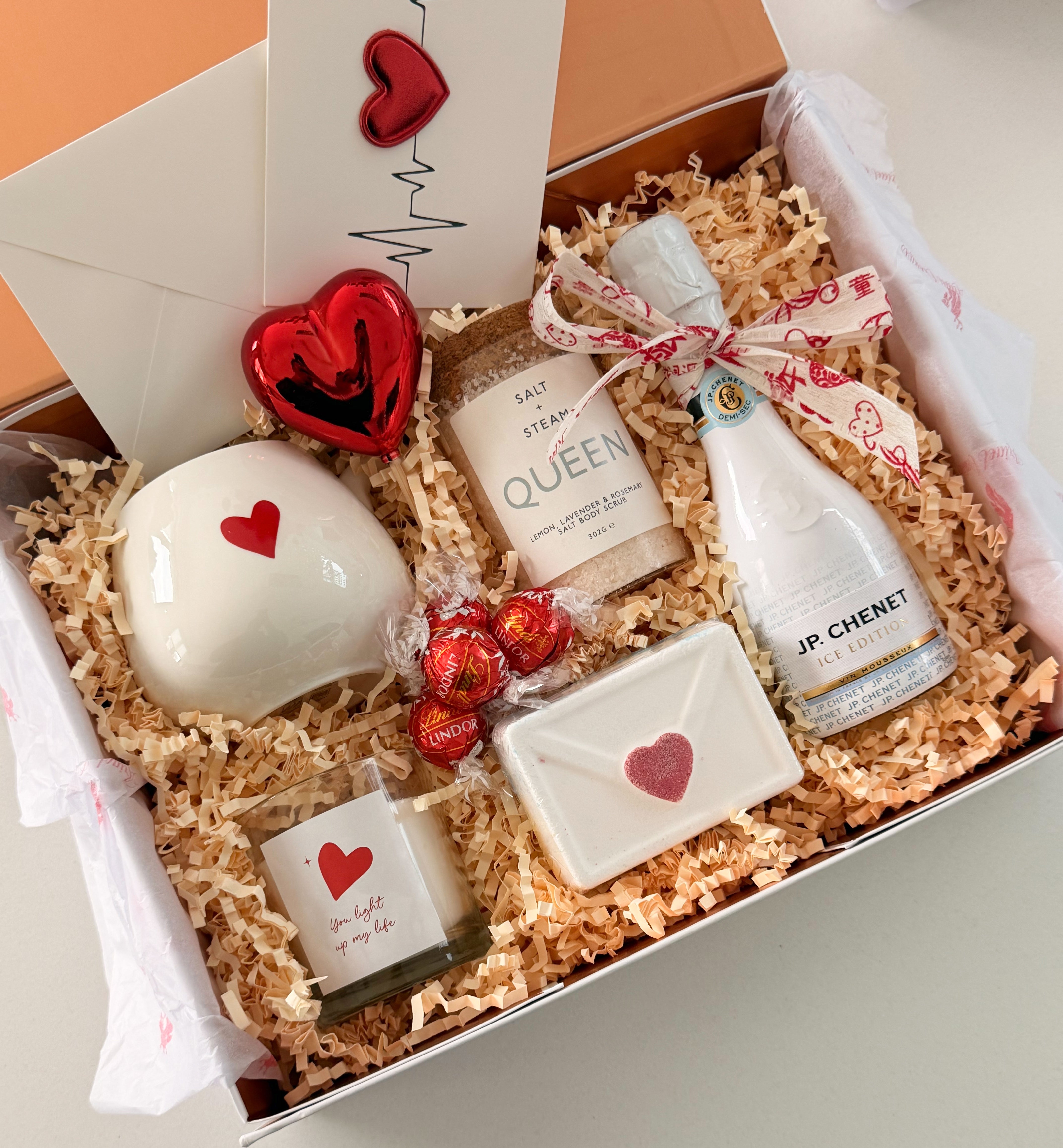 Valentine's Pamper Gift Box | Prosecco & Self-Care Set | Ariael