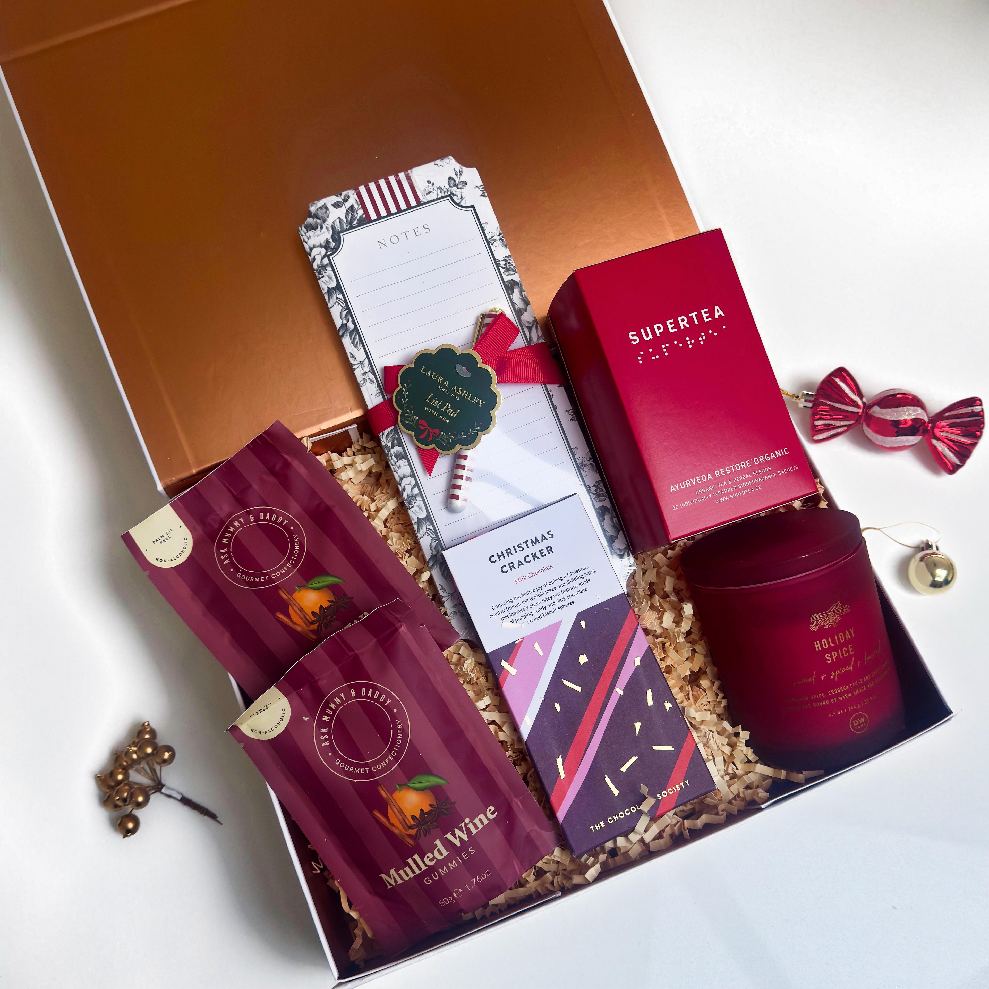 Gift set with Supertea products on a white background