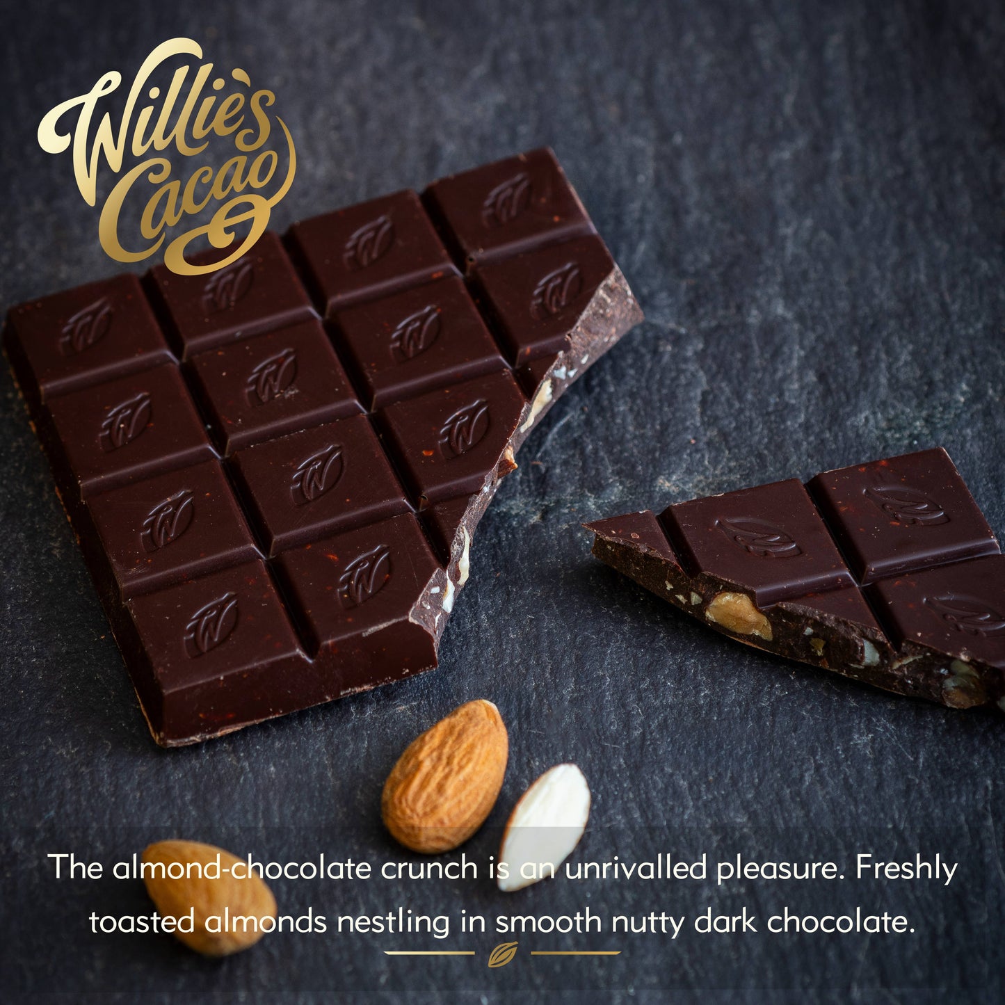 Almendra. Dark chocolate with almonds. Vegan. 50g bar